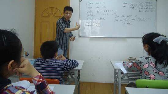 貴陽校外補(bǔ)習(xí)班“簽約保分” 高考包拿600分