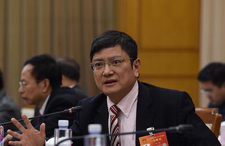 “最牛憤青教授”又出金句：理工科學(xué)生沒情感