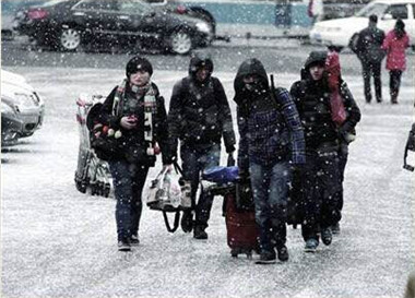 你為什么非得學(xué)美術(shù)不可？學(xué)了美術(shù)你又能干什么？