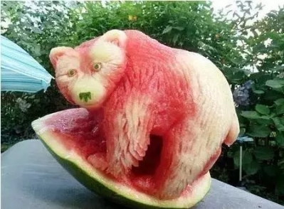 聽說夏天美術生和西瓜最配哦！,51美術社