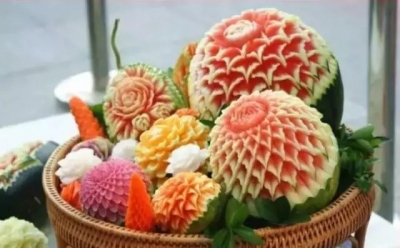 聽說夏天美術生和西瓜最配哦！,51美術社