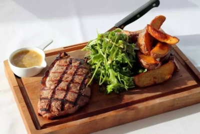 本以為美術生很牛氣，可結果。。。,51美術社