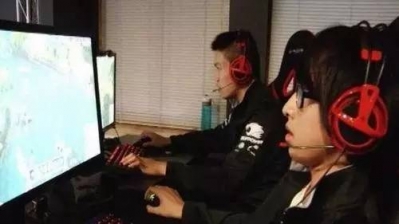 本以為美術生很牛氣，可結果。。。,51美術社