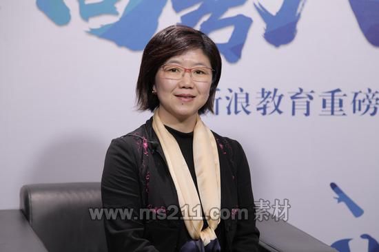 香港教育大學大中華事務處何靜老師